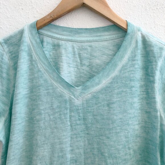 EILEEN FISHER Pigment-Dyed Organic Cotton V-Neck Tee in Aqua Size Medium - Picture 4 of 9